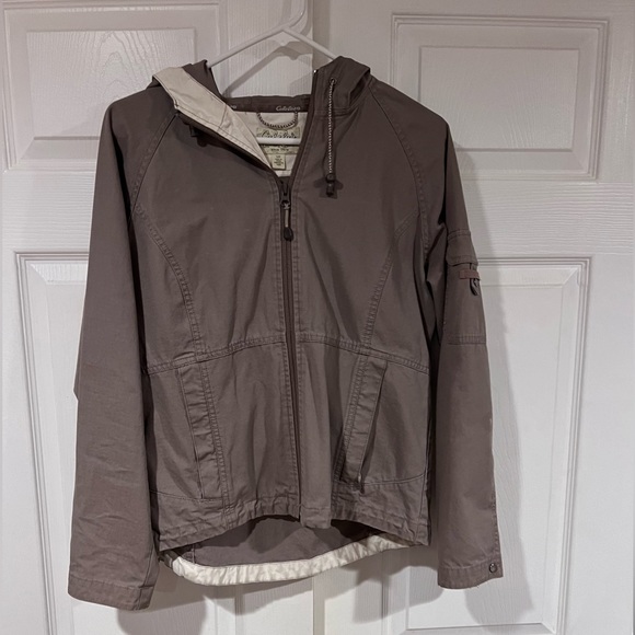 Women’s tan Cabela’s jacket. Size small. - Picture 3 of 5